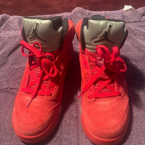 University Red Jordan 5